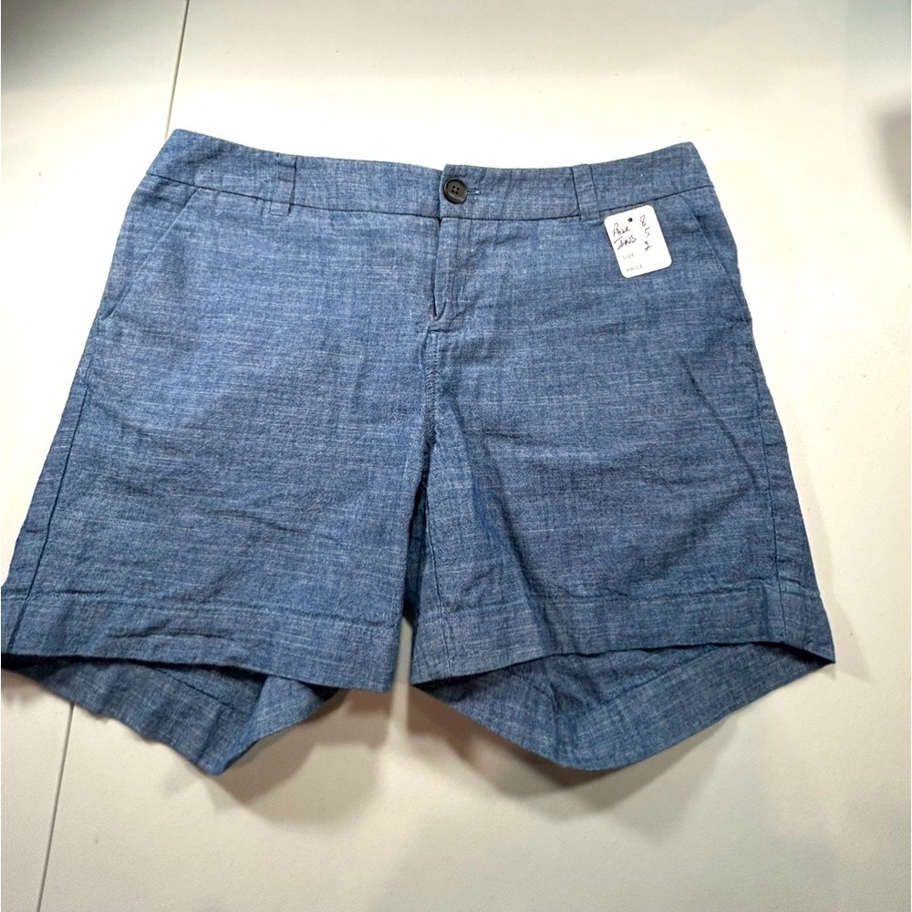 D15.21. Women’s Merona Denim color/linen Sz 2 shorts , blue.